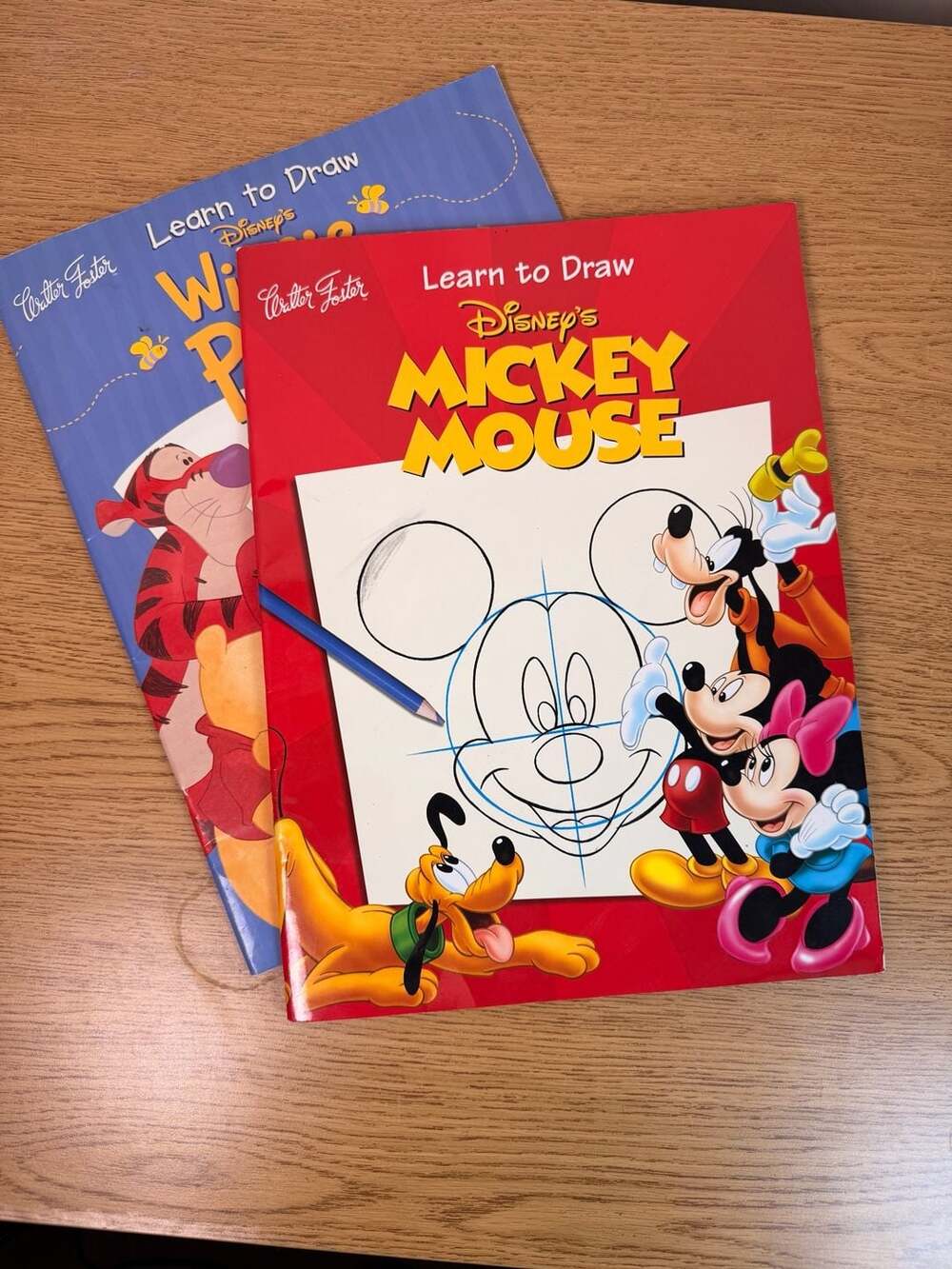 Lot of 2 Walter Foster Learn to Draw Disney Books Mickey Mouse & Winnie the Pooh